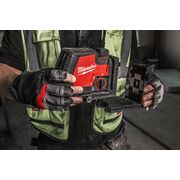 Nivelă laser cu 2 planuri cu fascicul verde reîncărcabilă REDLITHIUM™ USB  Milwaukee L4 CLL-301C, 4933478098
