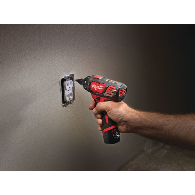 Mașină de înșurubat m12™ subcompactă cu o viteză milwaukee m12 bsd-0,  4933447135