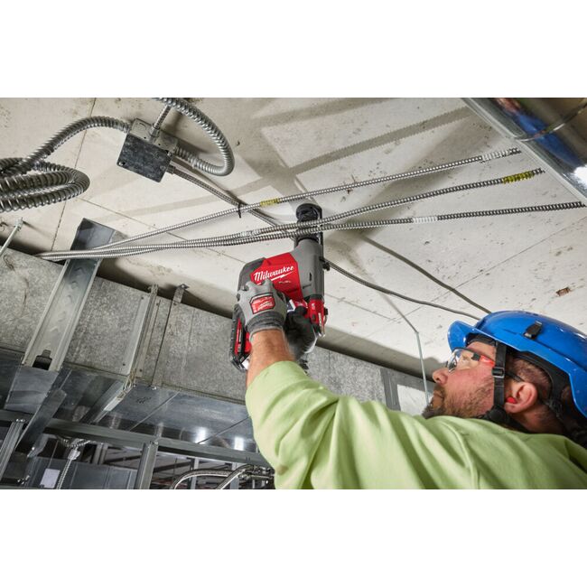 Ciocan rotopercutor 16 mm SDS-PLUS M18 FUEL™ cu extractor de praf integrat Milwaukee M18 FHAFOH16-0X, 4933493532