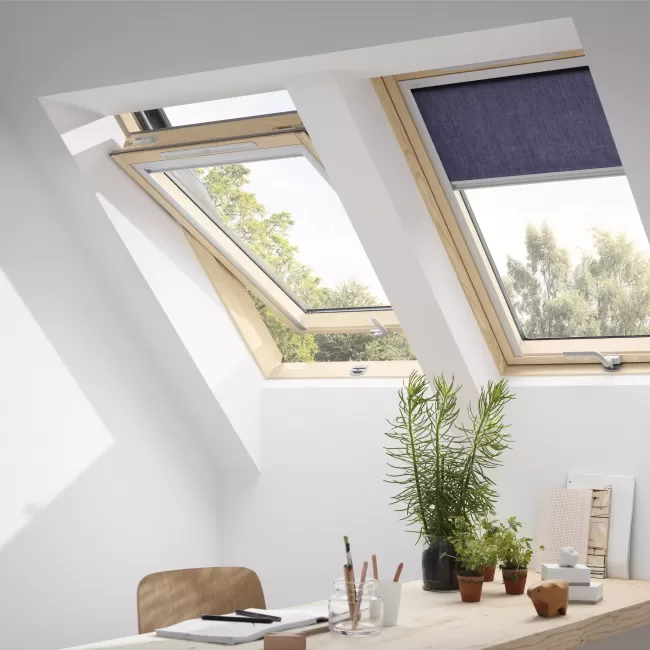 Fereastra de mansarda VELUX Standard GLL 1061B manuala de jos